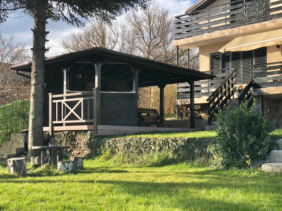 Вила Теkето I Vila Teketo Family Guest House Nikolovo Bagian luar foto