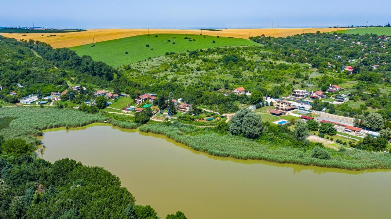 Вила Теkето I Vila Teketo Family Guest House Nikolovo Bagian luar foto