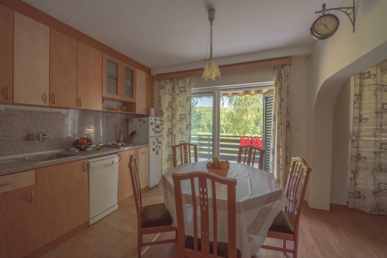 Вила Теkето I Vila Teketo Family Guest House Nikolovo Bagian luar foto
